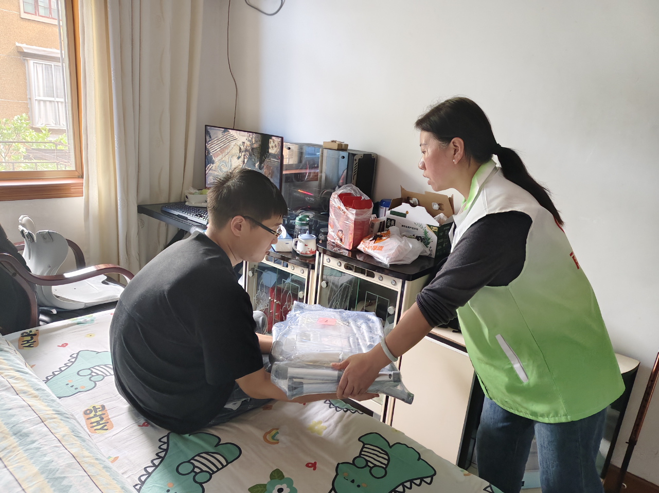 雨湖区楠竹山镇“大物业+大服务”工作之二十｜助残暖人心 关怀显温情——爱国社区为困难残疾人精准帮扶解民忧
