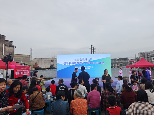 烟竹社区：弘扬文明婚育新风 暖心服务护航幸福家庭