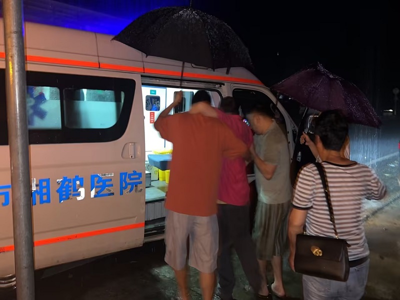 鹤岭镇：连夜处置突发强降雨险情  全力保障群众生命财产安全