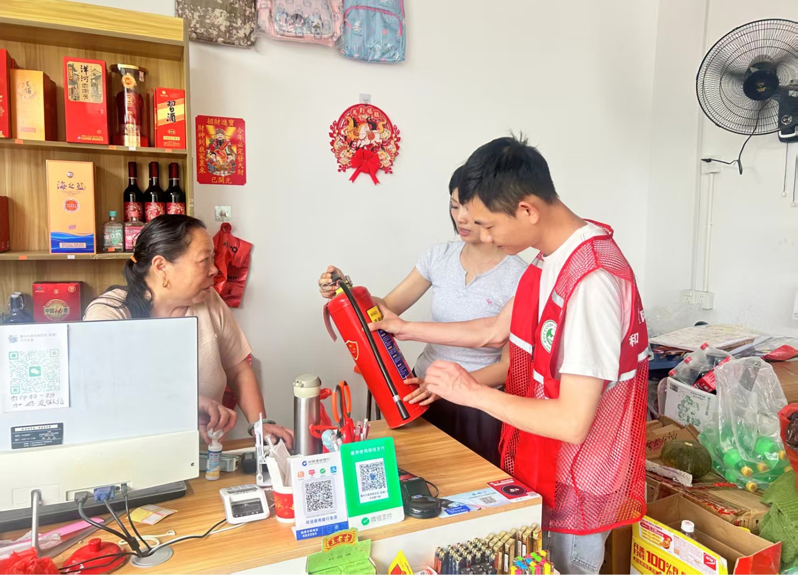 乐塘社区：排查安全隐患 筑牢平安防线