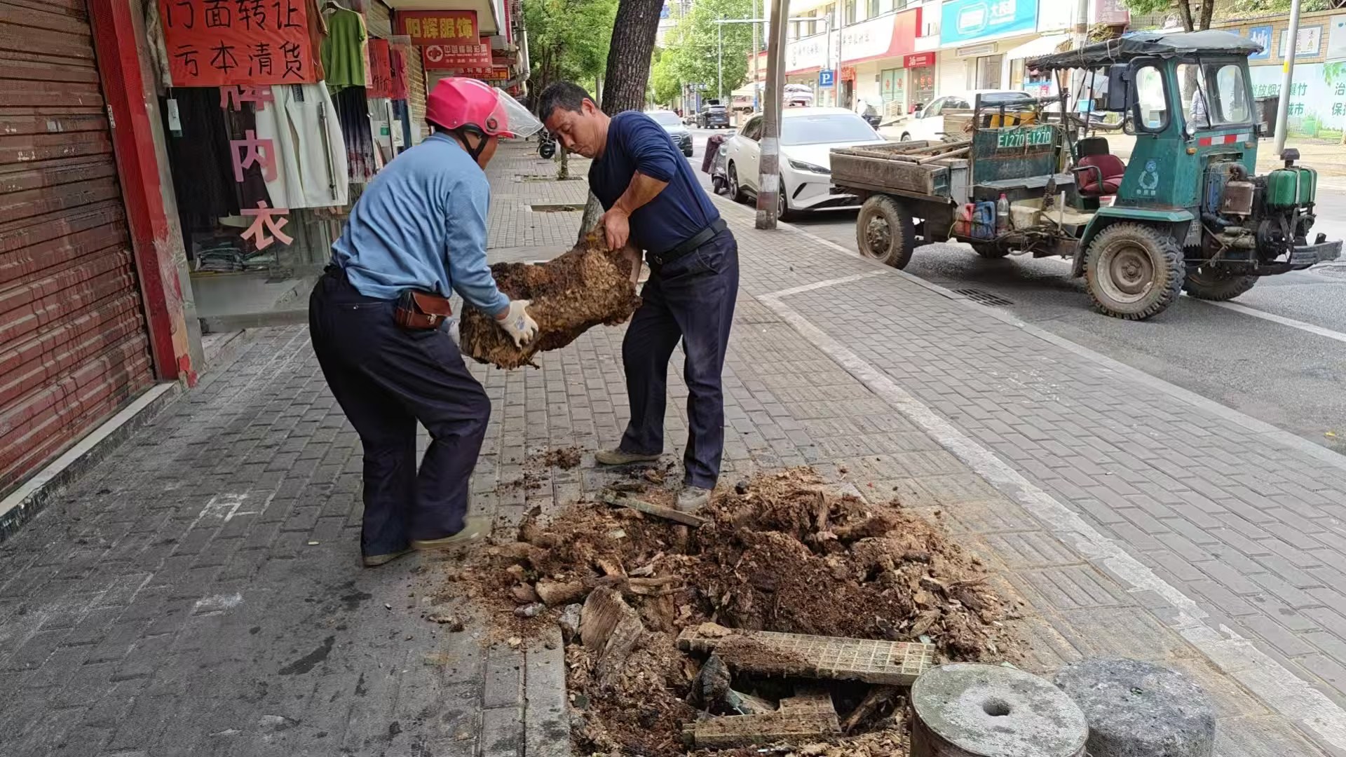 主动排查解民忧 精细整治惠民生——广场街道：抓实民生实事赋能旅发大会及“双提升”工作