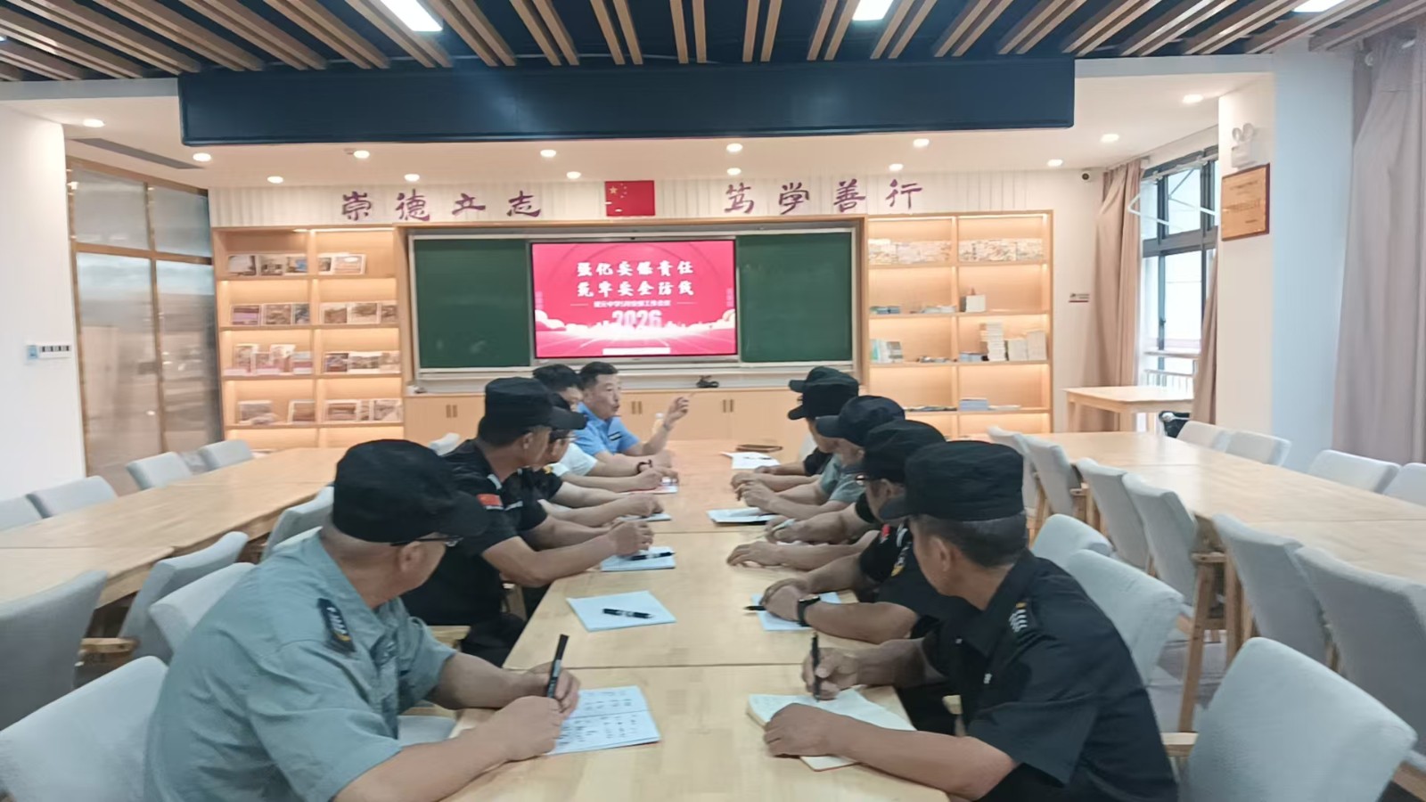以练筑防  安全护航  ——建元中学开展校园最小应急单元实战演练