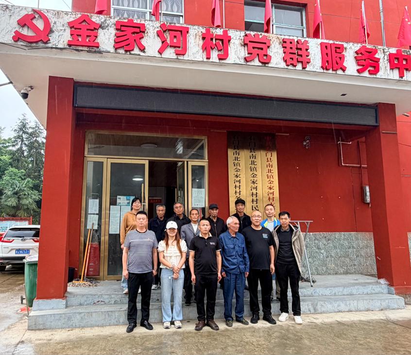 吉利社区：16小时900公里！退役不褪色，莫少奇暖援石门灾区
