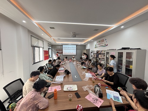 龙子巷社区联合建设银行开展反网络电信诈骗宣传讲座