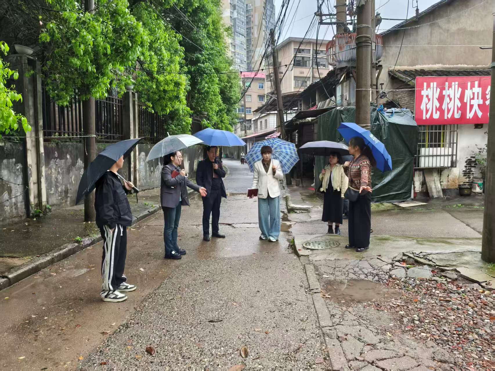 城正街街道：微实事修缮便民路 精治理赋能新生活