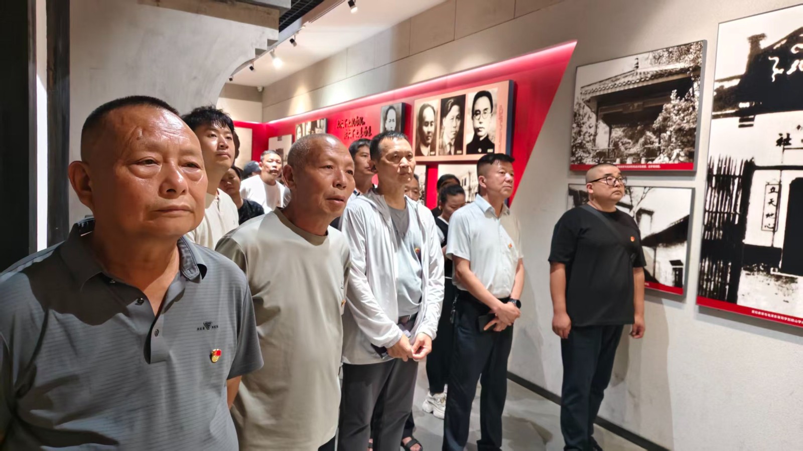 鹤岭镇两新组织开展红色研学主题活动