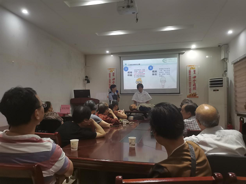 大码头社区：急救知识进社区 白衣天使授技能