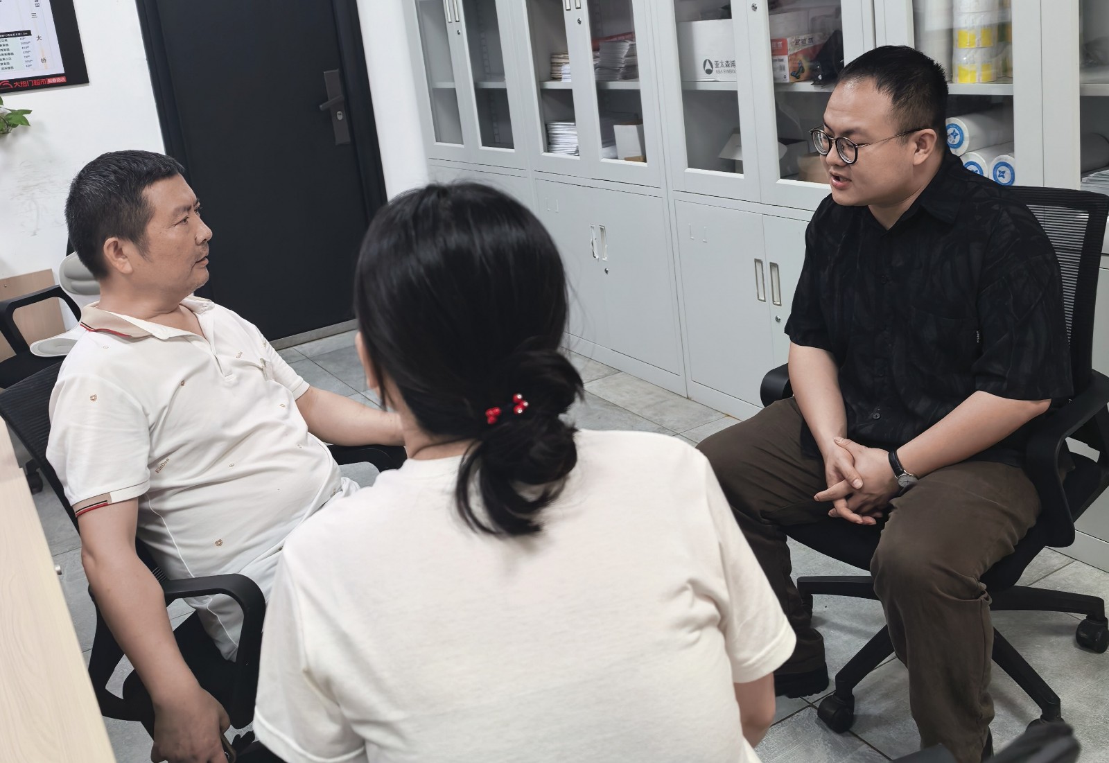 城正街街道：暖企走访送关怀 精准服务促发展