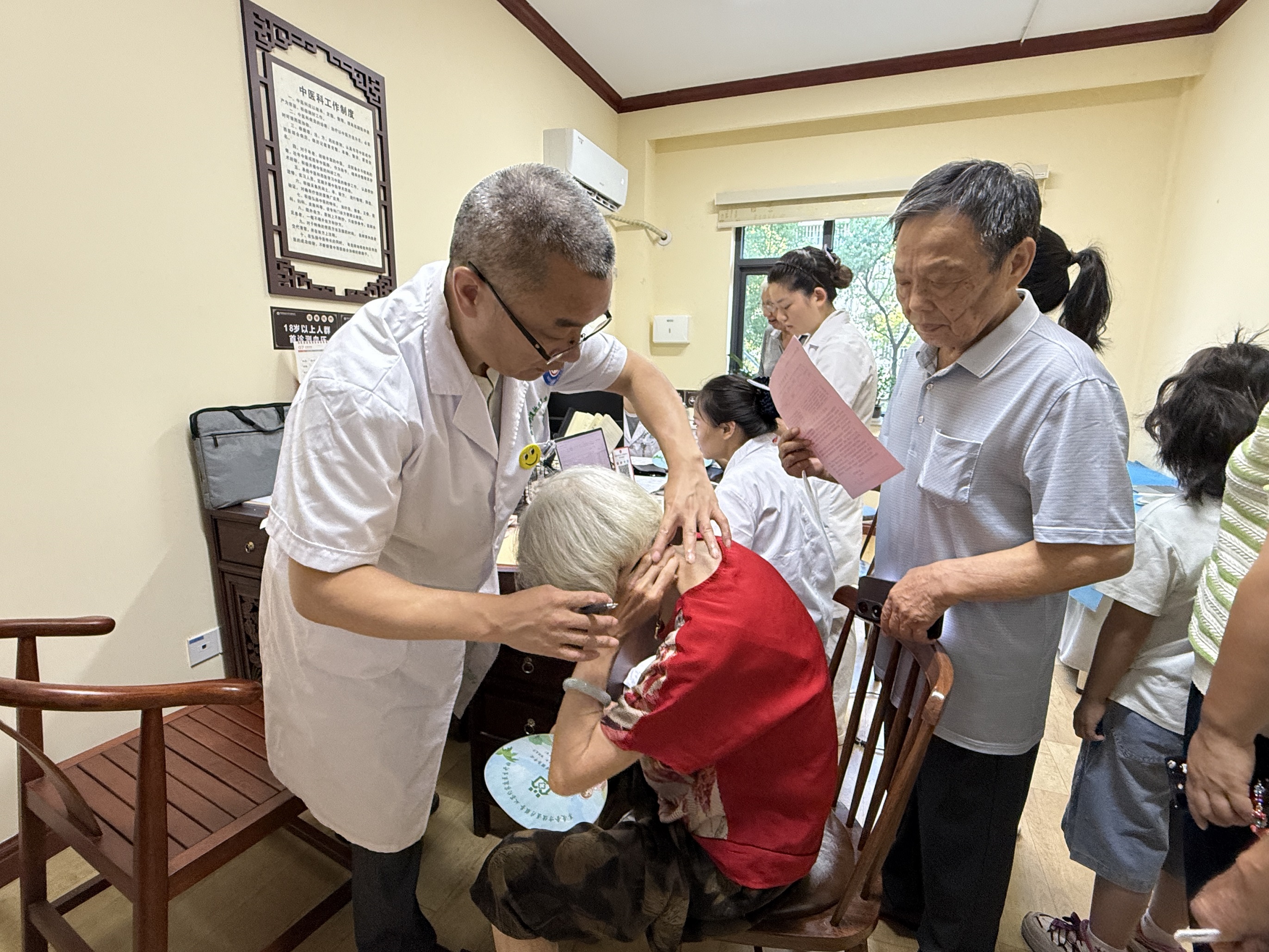 昭潭街道社区卫生服务中心开启“冬病夏治”便民新篇章
