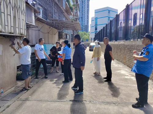 许家铺社区：飞线“落地”，安全“归位”