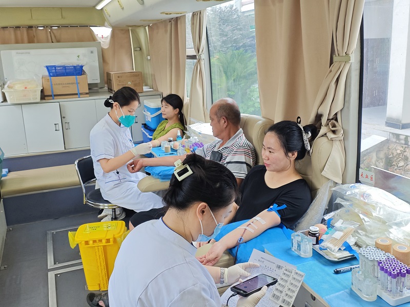 鹤岭镇开展无偿献血文明志愿服务活动