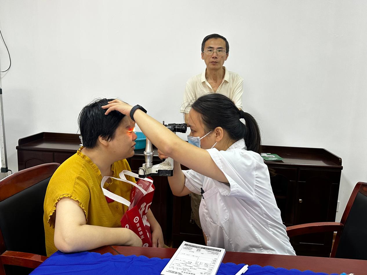 扶残助残送光明 真情守护“睛”彩人生——熙春路社区开展残疾人眼健康关爱行动
