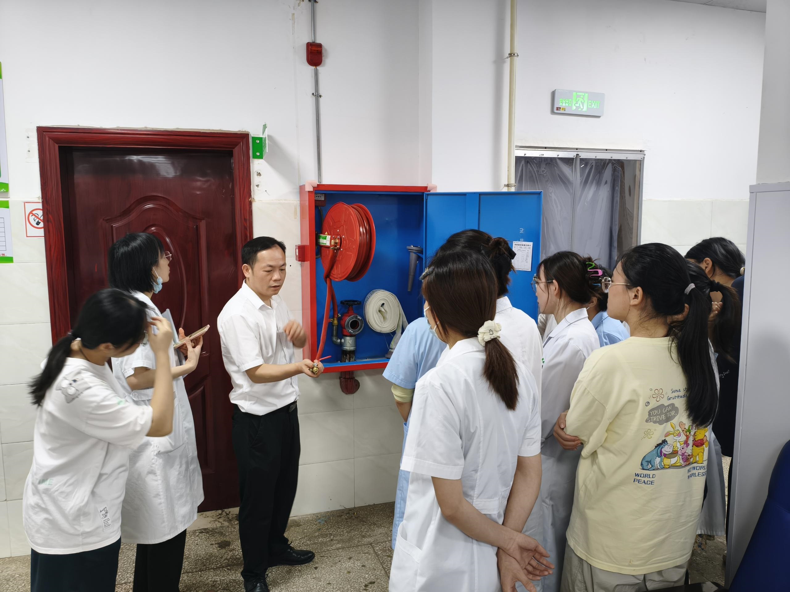 九华街道社区卫生服务中心：实战练兵强技能，筑牢消防安全“防火墙”