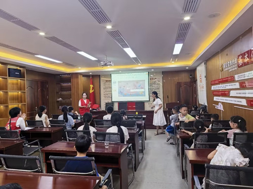 广园社区开展青少年禁毒宣传教育活动  筑牢青春防毒防线