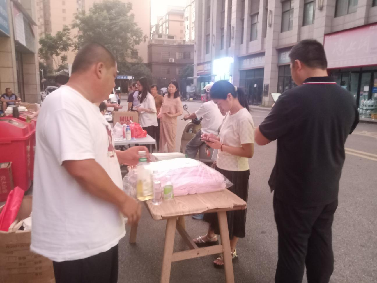 万楼街道：垃圾分类兑换，焕新家园环境