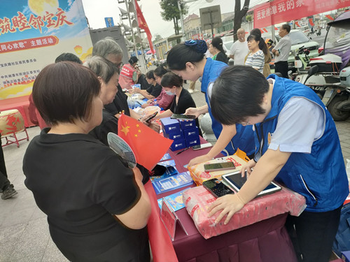 宝庆路社区：便民市集暖民心 优化营商促消费
