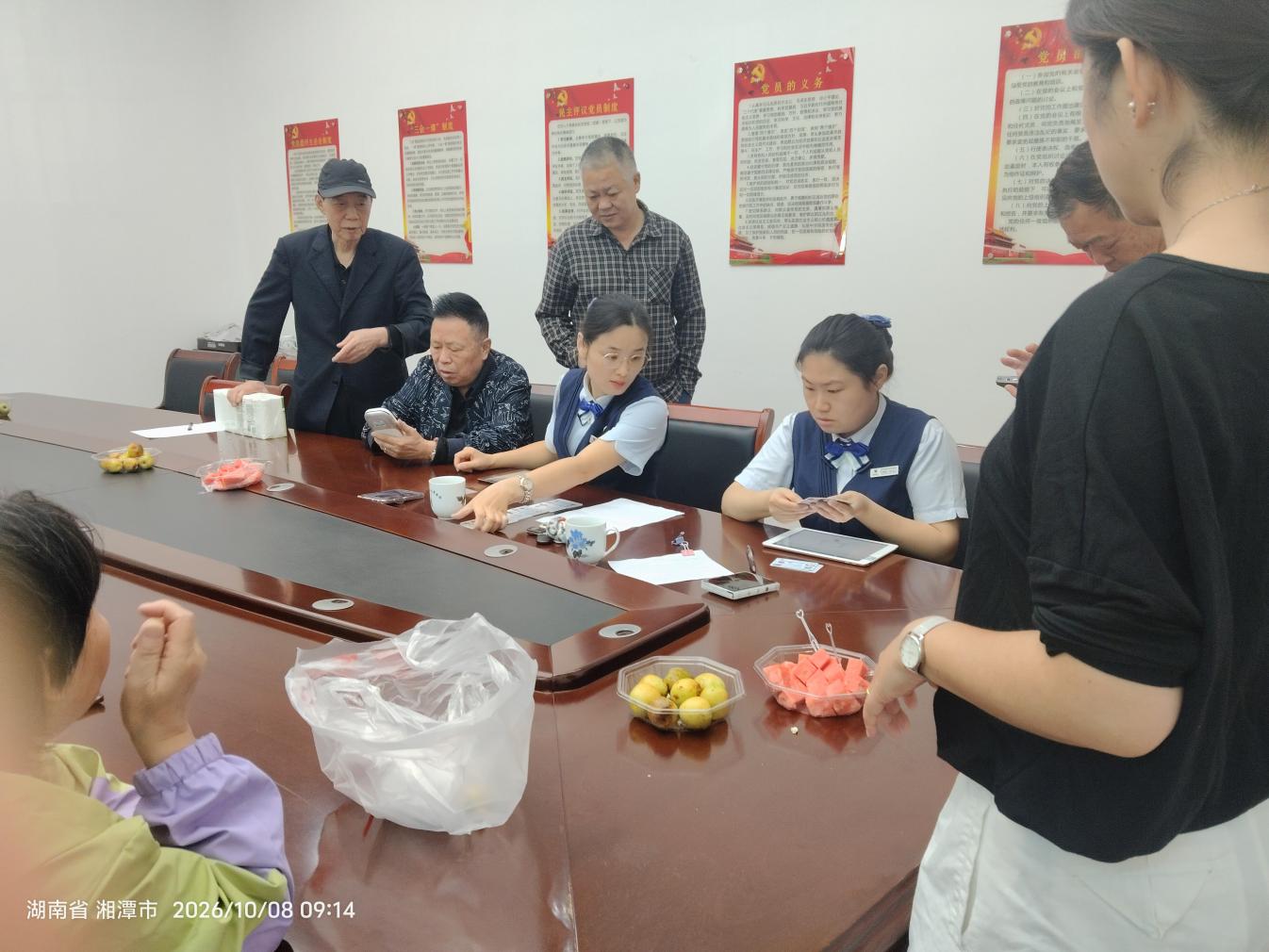 风车坪社区：开展第三代社保卡集中换发便民服务行动