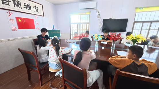 毛家村农家书屋开展《我的阿勒泰》主题阅读活动