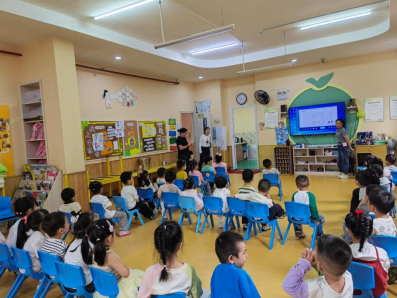 火车站社区联合金色未来幼儿园开展防拐卖安全教育活动