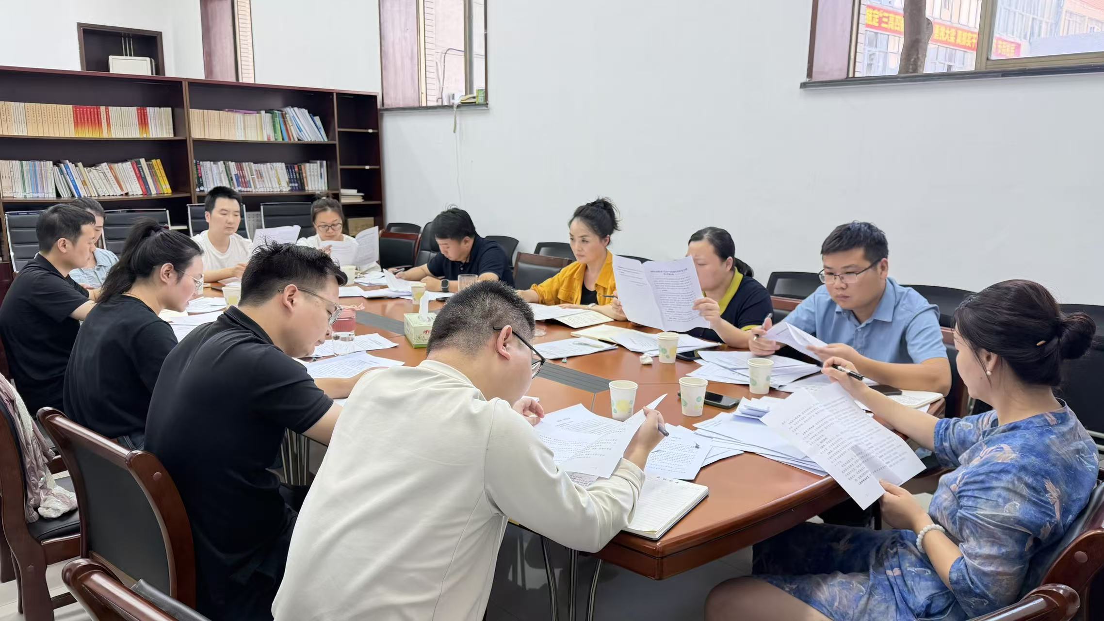青研启智强本领  区科工信局产业科创青年研究小组第一课开讲
