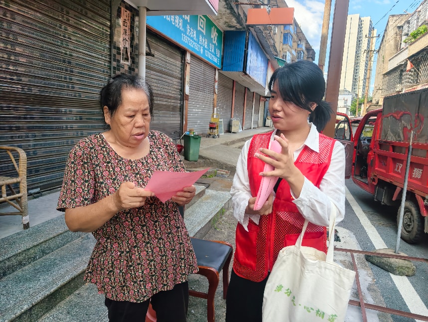 泗洲庵社区开展文明养犬宣传活动