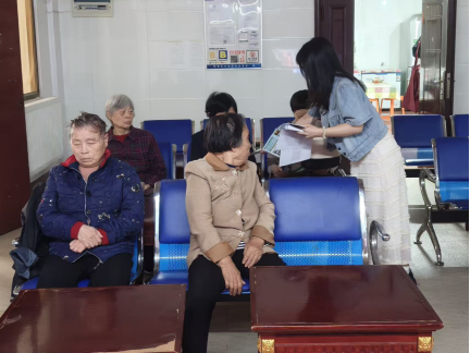 守好食堂“入口关”：云塘街道面向"一老一小"后厨人员开展食安宣传